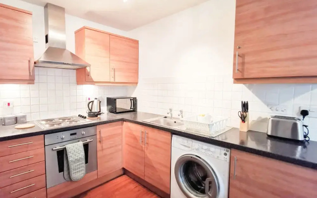 MK Hub Apartment with Oak Furniture