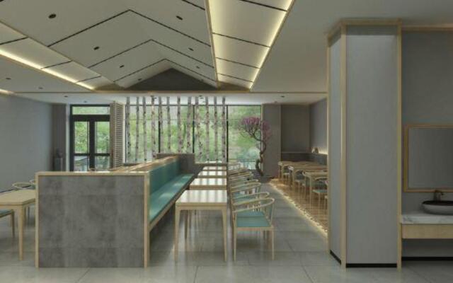 Huayulou International Hotel