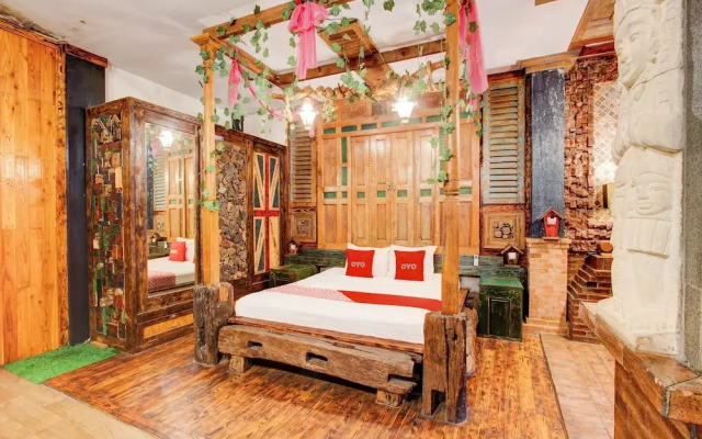 OYO 94405 D'classic Homestay