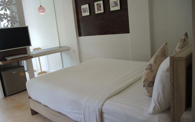 The C Samet Beach Resort