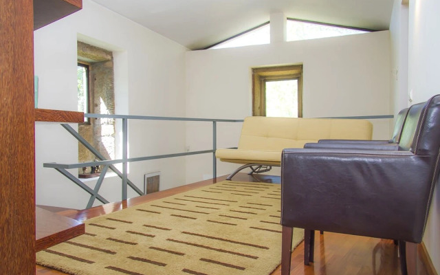 Liiiving in Caminha - Oak Tree Chill