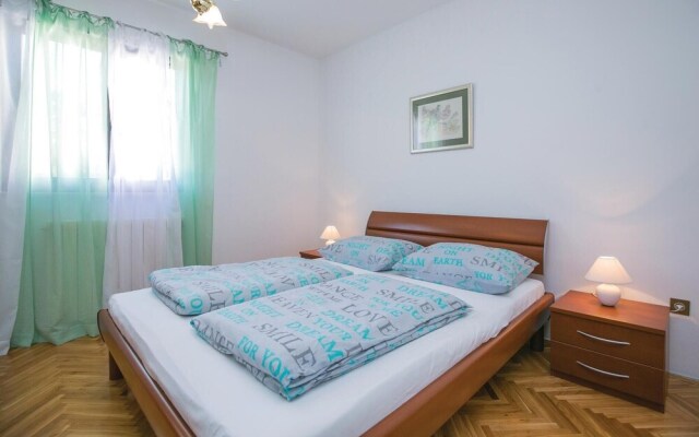 Awesome Home in Labin with Hot Tub, WiFi & 5 Bedrooms