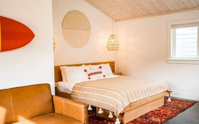 Surf Lodge
