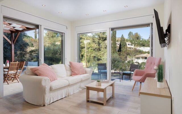 Villa Breeze & Villa Coco by Konnect Avlaki Beach