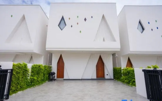 Moon 5-Bedroom Luxury Pool Villa