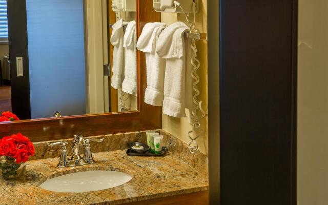 Best Western Plus Dry Creek Inn