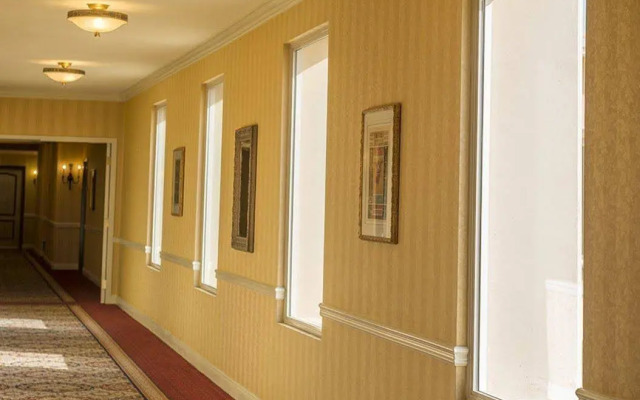 Ayres Hotel Manhattan Beach LAX