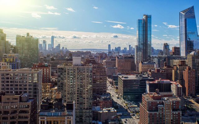 DoubleTree by Hilton New York Times Square West