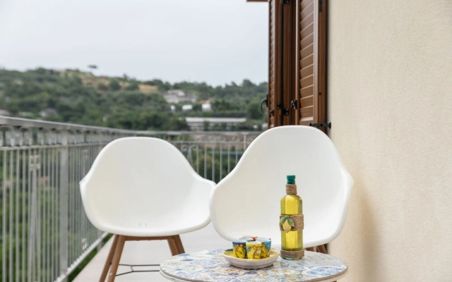 LeMoon Holiday Home Terrace & NETFLIX