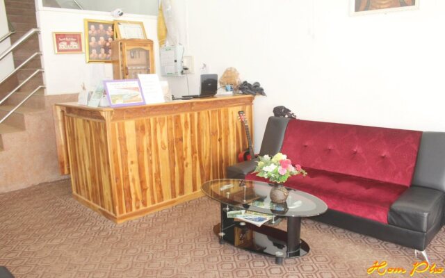 Hom Pho Guesthouses