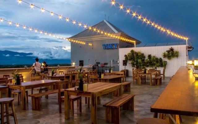 Nattirat Grand Hotel