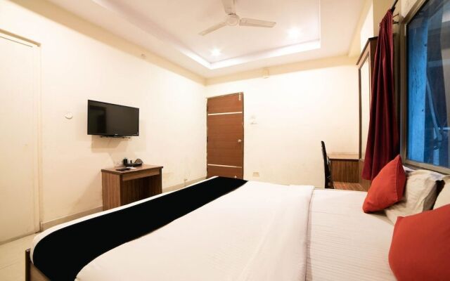 Capital O 45597 Hotel Riya Grand