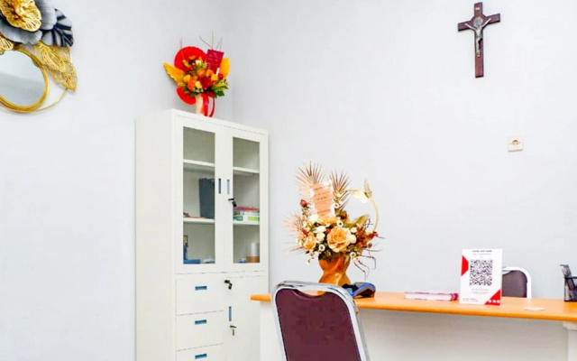 Kusuma Guest House Jombang RedPartner near Station Jombang – Guest Rooms – Jombang