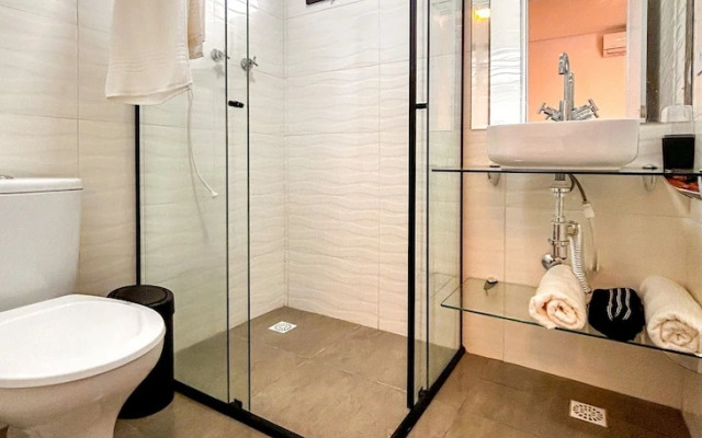 Timo Flat a Beira mar na Praia de Guaratuba SP