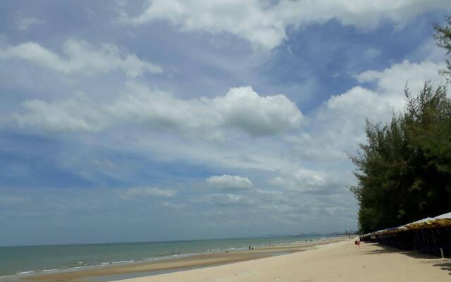 Talay Hotel & Villa