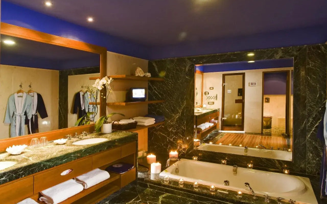 Elounda Beach Hotel & Villas, a Member of the Leading Hotels of the World