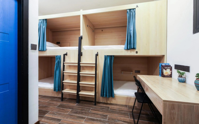 Zou Qu Ye Travel Hotel