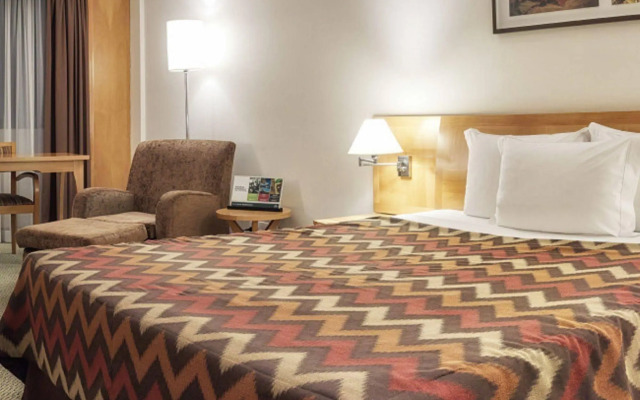 Sol Alphaville Hotel & Residence
