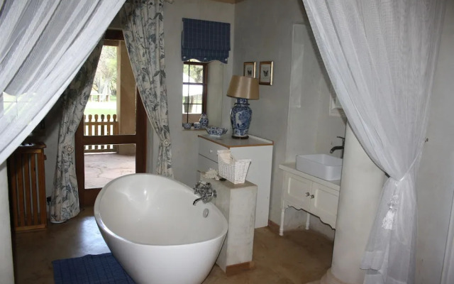 Thandile Country Lodge