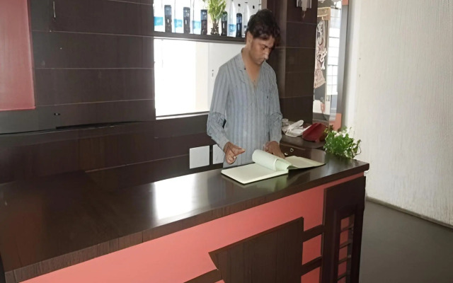 Hotel Meera Inn