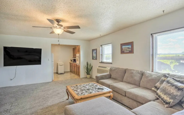 Peaceful Chadron Apartment in Historic Hotel!