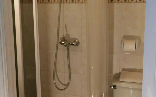 Hostal Ainil