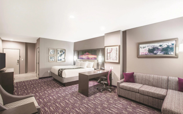 La Quinta Inn & Suites by Wyndham Kingsville