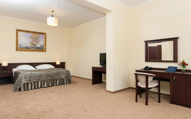 Hotel Robert's Port
