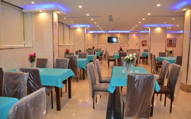 Golden Armada Hotel