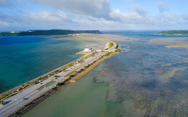 Kafuya Miyagi igusa villa