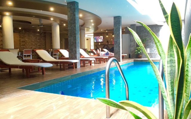 Triton Beach Hotel & Spa