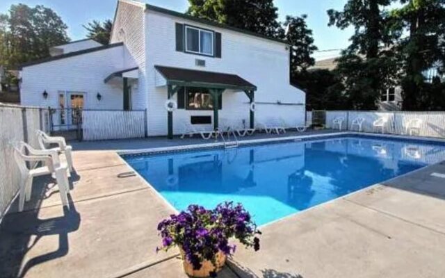 Rodeway Inn Lake George Outlets