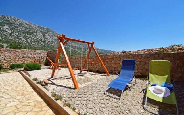 Apartment Golub Karlobag 21069