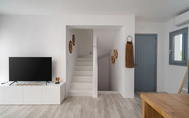 Villa Kaya Plaka With 3 Bedrooms and 3 Bathrooms