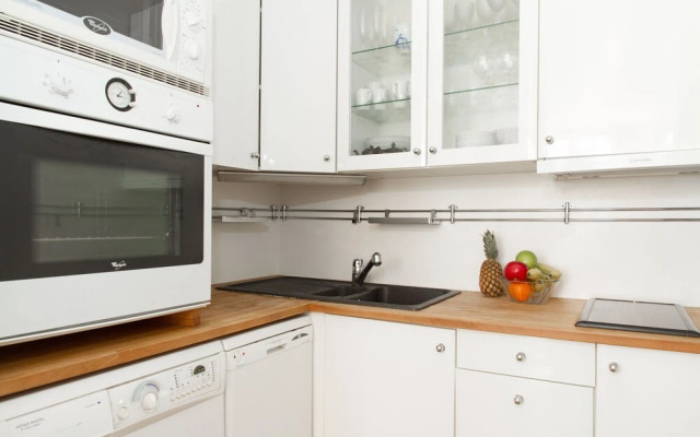 Saint Michel - Cluny Area Apartment