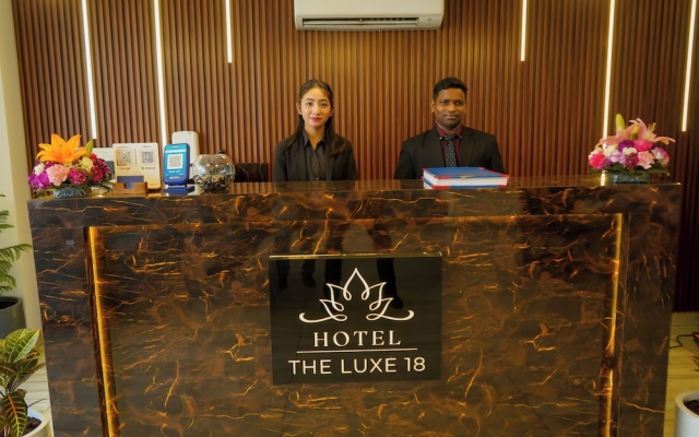 Hotel The Luxe 18
