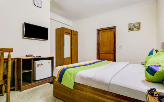 Treebo Trip Primero Iffco Chowk