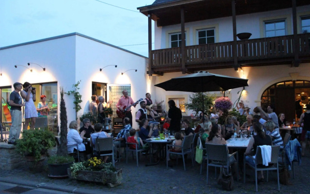 Johannishof Wine-Cafe & Guesthouse