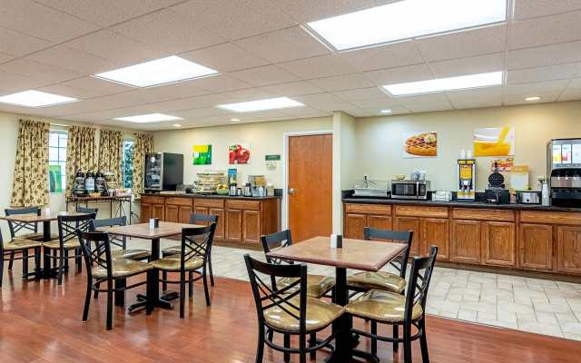 Quality Inn Burkeville Hwy 360 & 460