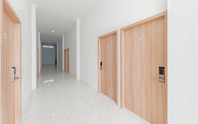 Urbanview Hotel La De Grizz Syariah Sampit by RedDoorz