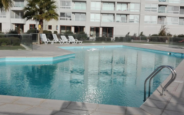 CONDOMINIO GRAN MARINA 2D 2B piscina 5p 604