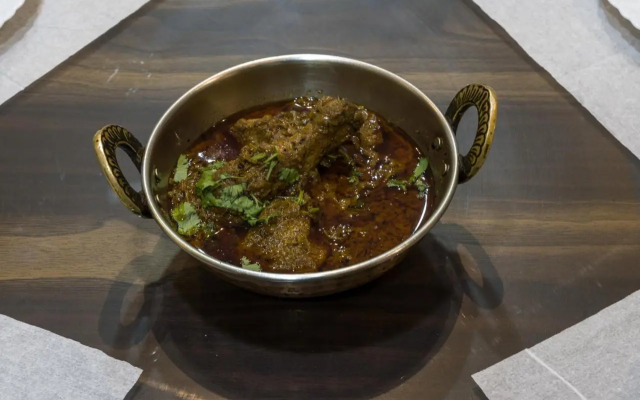 Magpie Mall Road Residency ( MG-MARG )