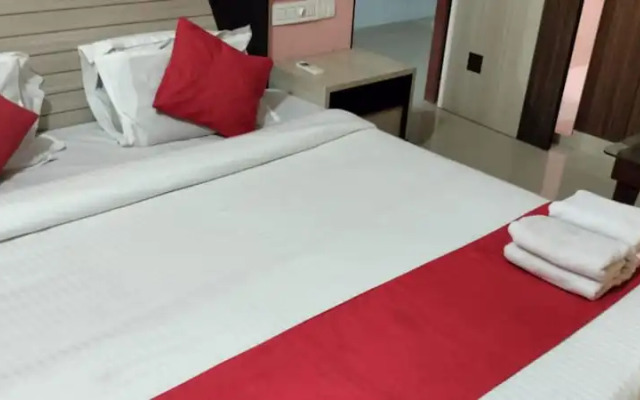 Goroomgo Golden Beach Inn Puri