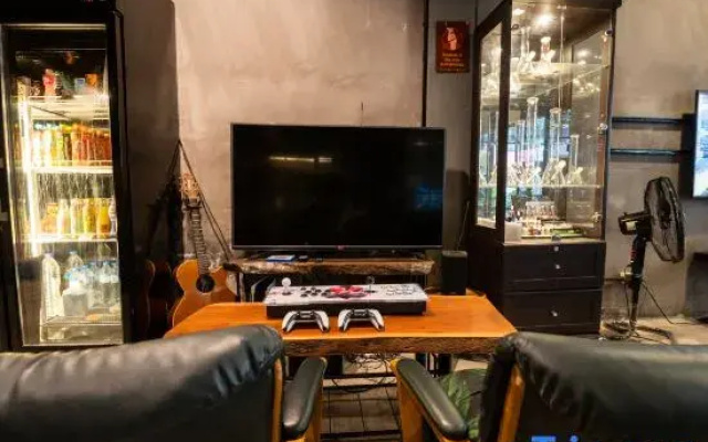 Another High Away Hostel - Bangkok
