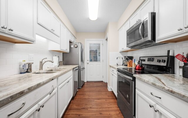 Niceville Dream Home Sleeps 13