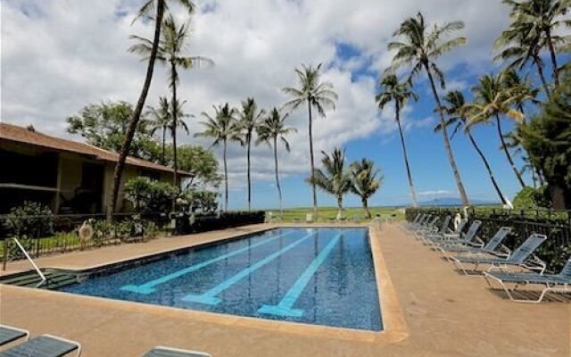 Waiohuli Beach Hale Ocean View Condos with Parking