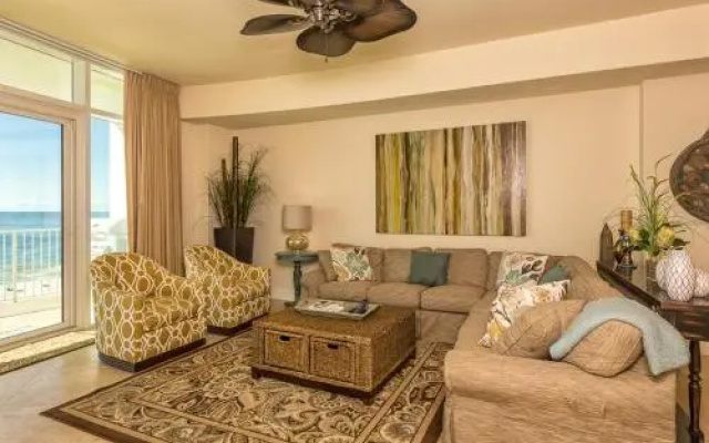 Turquoise Place Unit 404C