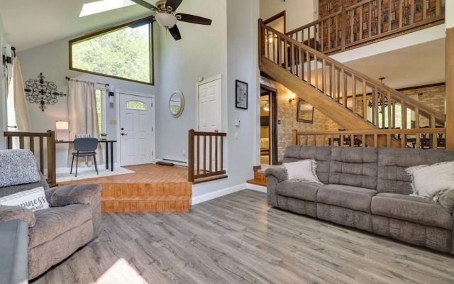 Exciting Tobyhanna Home Near Kalahari Water Park!