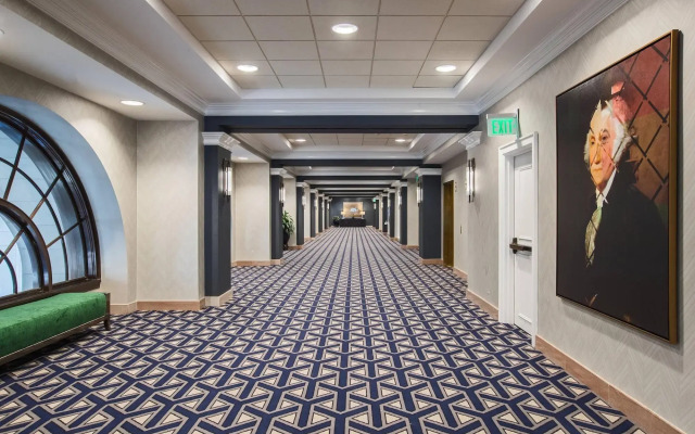 Notary hotel