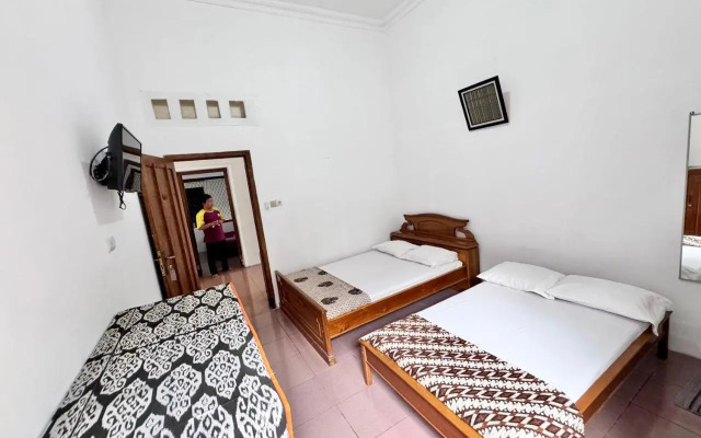 Santalum Hotel